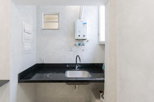Cozinha e Área de Serviço de apartamento para alugar com 2 quartos, 70m² em Maracanã, Rio de Janeiro