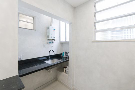 Cozinha e Área de Serviço de apartamento para alugar com 2 quartos, 70m² em Maracanã, Rio de Janeiro