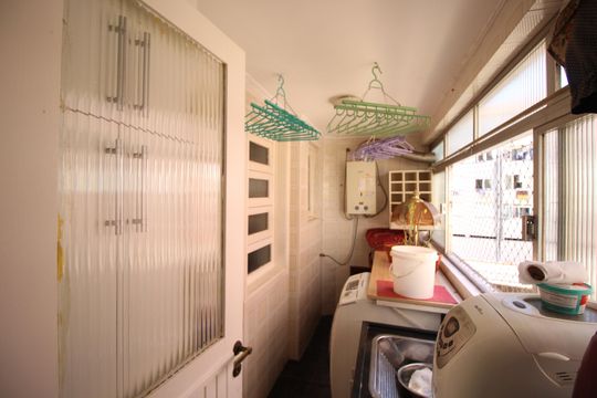 Área de Serviço de apartamento para alugar com 3 quartos, 120m² em Higienópolis, Porto Alegre