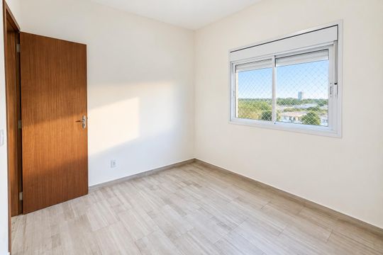 Quartos de apartamento para alugar com 2 quartos, 47m² em Nossa Chácara, Gravataí