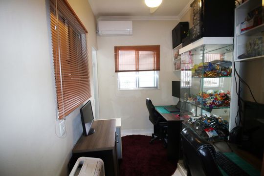 Quarto de Serviço de apartamento à venda com 3 quartos, 172m² em Vista Alegre, Rio de Janeiro
