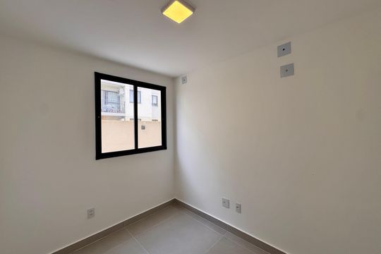 Quarto de apartamento à venda com 2 quartos, 72m² em Recreio dos Bandeirantes, Rio de Janeiro