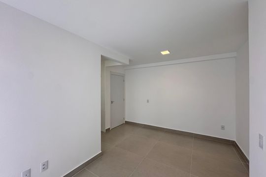 Sala de apartamento à venda com 2 quartos, 72m² em Recreio dos Bandeirantes, Rio de Janeiro