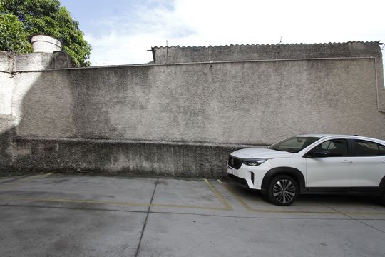 vaga garagem de apartamento à venda com 2 quartos, 50m² em Jardim Montanhês, Belo Horizonte