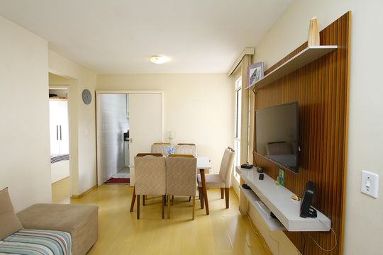 Sala de apartamento à venda com 2 quartos, 50m² em Jardim Montanhês, Belo Horizonte