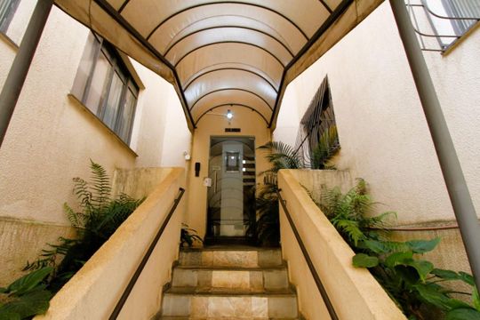 Entrada de apartamento à venda com 2 quartos, 50m² em Jardim Montanhês, Belo Horizonte