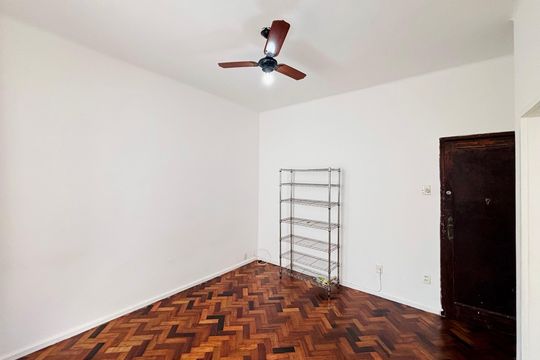 Sala/Quarto de apartamento para alugar com 1 quarto, 20m² em Copacabana, Rio de Janeiro
