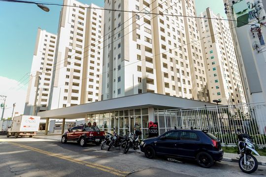 Fachada do Condominio  de apartamento à venda com 2 quartos, 36m² em Vila das Bandeiras, Guarulhos