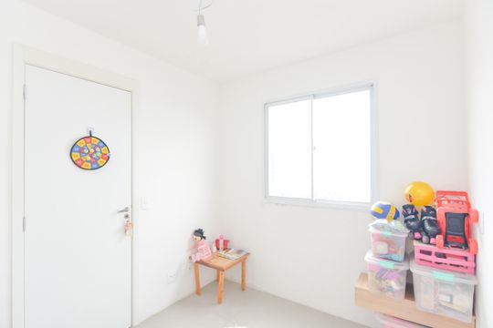 Quarto 1 de apartamento à venda com 2 quartos, 36m² em Vila das Bandeiras, Guarulhos