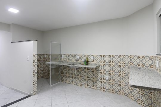 Cozinha de casa para alugar com 2 quartos, 60m² em Parque Burle, Cabo Frio