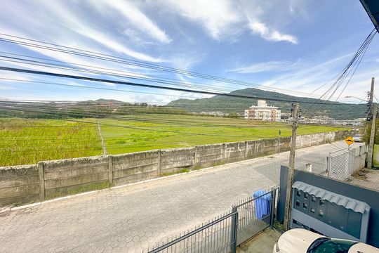 Vista  de apartamento para alugar com 2 quartos, 65m² em Ingleses do Rio Vermelho, Florianópolis