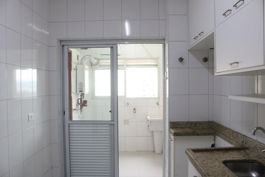 Cozinha de apartamento para alugar com 3 quartos, 106m² em Pompeia, São Paulo