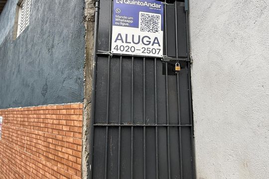 Fachada de kitnet/studio para alugar com 0 quarto, 20m² em Jardim Adriana, Guarulhos