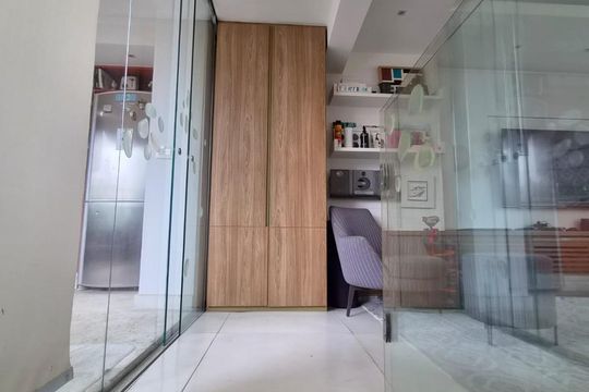 Corredor de apartamento à venda com 4 quartos, 220m² em Vila Andrade, São Paulo