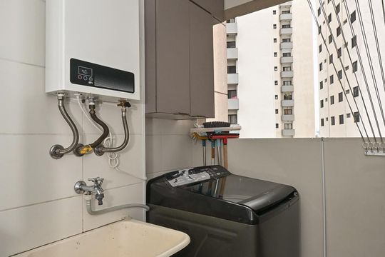 Área de Serviço  de apartamento à venda com 2 quartos, 51m² em Jardim Monte Alegre, Taboão da Serra