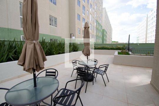 Apartamento para alugar com 1 quarto, 32m² em Q 402, Brasília
