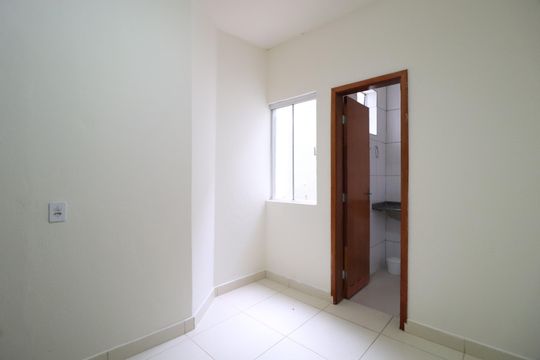 Suite de apartamento para alugar com 2 quartos, 50m² em Jardim Ipanema, Uberlândia