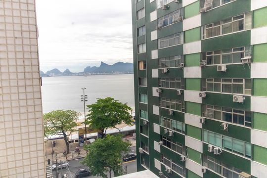 Vista da Sala de apartamento para alugar com 3 quartos, 124m² em Icaraí, Niterói