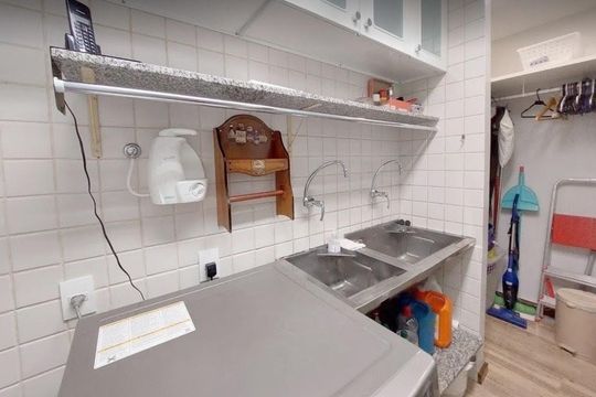 Área de serviço de casa para alugar com 3 quartos, 264m² em Cerqueira César, São Paulo