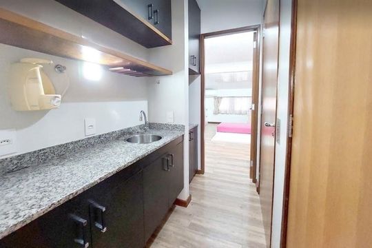 Cozinha de casa para alugar com 3 quartos, 264m² em Cerqueira César, São Paulo
