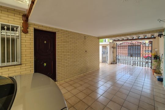 Garagem de casa à venda com 2 quartos, 158m² em Vila Jordanopolis, São Bernardo do Campo