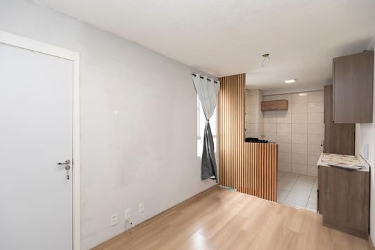 SALA DOIS AMBIENTES de apartamento para alugar com 2 quartos, 40m² em Parque Orestes Ongaro, Sumaré