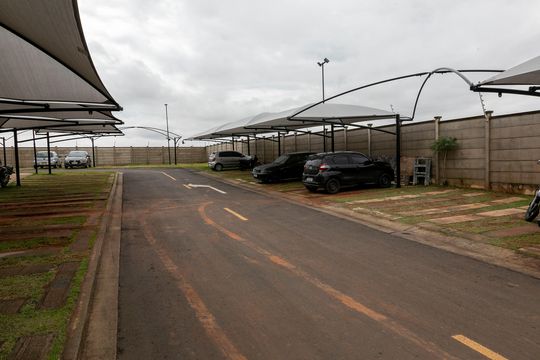 GARAGEM de apartamento para alugar com 2 quartos, 40m² em Parque Orestes Ongaro, Sumaré