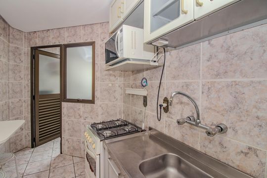 Cozinha e Área de Serviço de apartamento para alugar com 2 quartos, 81m² em Petrópolis, Porto Alegre