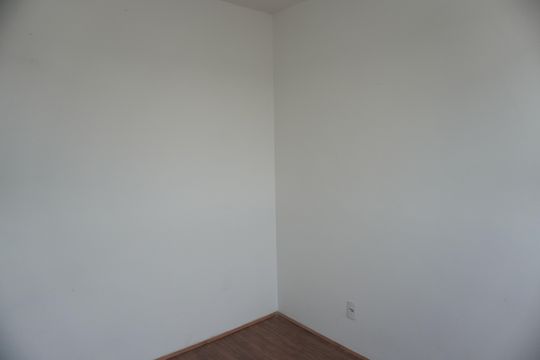 Apartamento à venda com 2 quartos, 34m² em Vila Carmosina, São Paulo