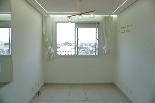 Apartamento à venda com 2 quartos, 34m² em Vila Carmosina, São Paulo