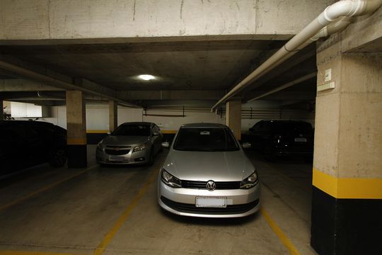 Garagem de apartamento para alugar com 2 quartos, 72m² em Buritis, Belo Horizonte