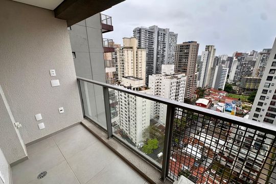 Varanda de kitnet/studio para alugar com 1 quarto, 25m² em Jardim das Acacias, São Paulo