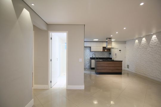 Sala de apartamento para alugar com 2 quartos, 70m² em Vila Suzana, São Paulo