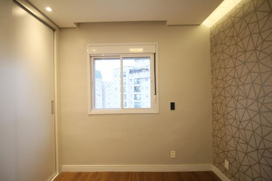 Suíte de apartamento para alugar com 2 quartos, 70m² em Vila Suzana, São Paulo
