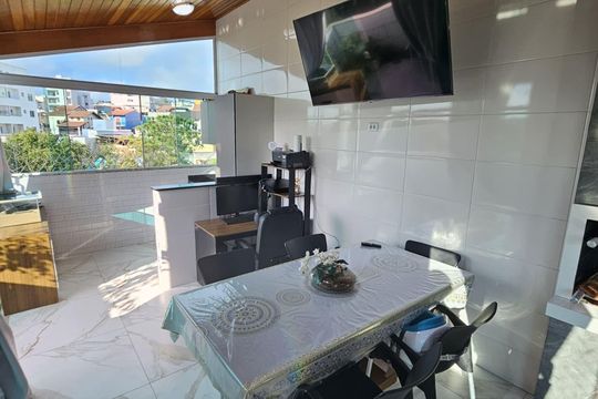 Cozinha de apartamento para alugar com 3 quartos, 124m² em Parque Sao Vicente, Mauá