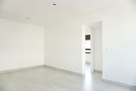 Sala de apartamento à venda com 2 quartos, 61m² em Santo Agostinho, Belo Horizonte