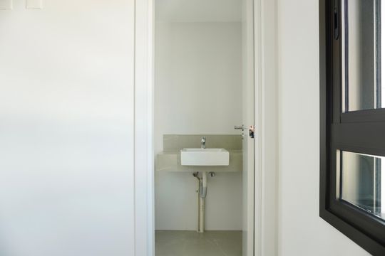 Suíte 2 - Banheiro  de apartamento à venda com 2 quartos, 61m² em Santo Agostinho, Belo Horizonte