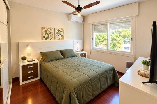 Quarto de apartamento para alugar com 2 quartos, 60m² em São Sebastião, Porto Alegre