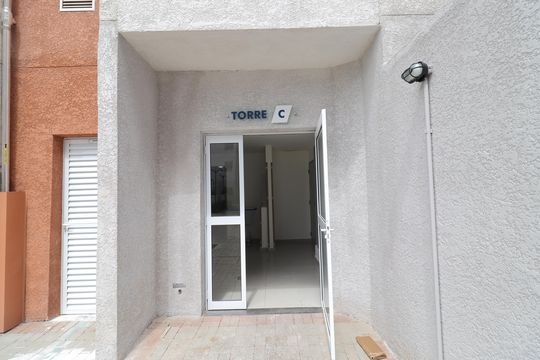 Fachada do bloco de apartamento para alugar com 1 quarto, 37m² em Jurubatuba, São Paulo