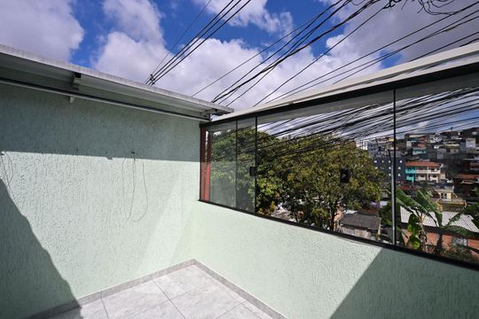 Varanda  de casa para alugar com 2 quartos, 90m² em Parque Pinheiros, Taboão da Serra