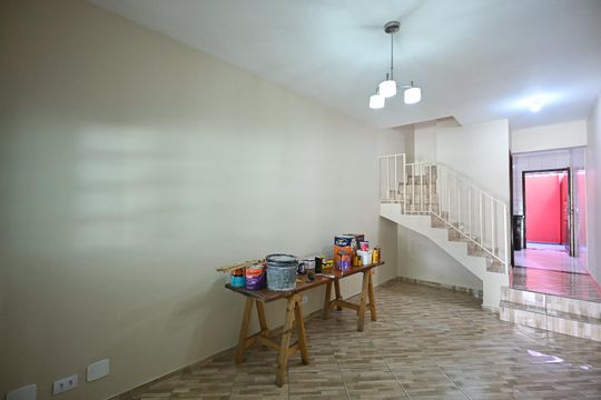 Casa para alugar com 2 quartos, 90m² em Parque Pinheiros, Taboão da Serra