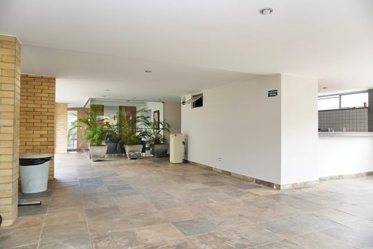 Área comum de apartamento à venda com 3 quartos, 120m² em Santo Antônio, Belo Horizonte