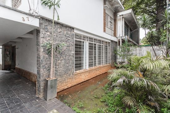 Casa à venda com 4 quartos, 300m² em Jardim Novo Mundo, São Paulo