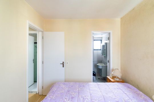 Suíte de apartamento para alugar com 2 quartos, 63m² em Vila Guarani, São Paulo