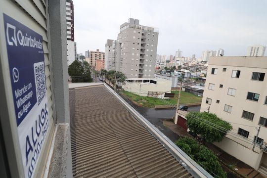Plaquinha de apartamento para alugar com 3 quartos, 100m² em Saraiva, Uberlândia