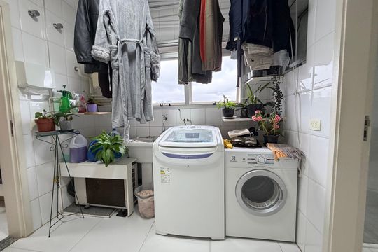 Área de serviço de apartamento à venda com 4 quartos, 162m² em Vila Cordeiro, São Paulo