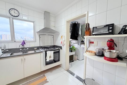 Cozinha de apartamento à venda com 4 quartos, 162m² em Vila Cordeiro, São Paulo