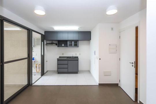 Sala e Cozinha de apartamento para alugar com 2 quartos, 56m² em Vila Dom Pedro I, São Paulo