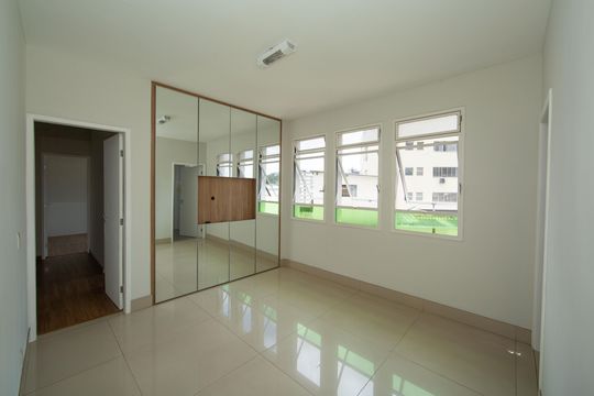 Sala de apartamento para alugar com 4 quartos, 120m² em Gutierrez, Belo Horizonte