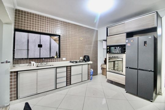 Cozinha de casa para alugar com 3 quartos, 253m² em Jardim Brasilia (zona Leste), São Paulo